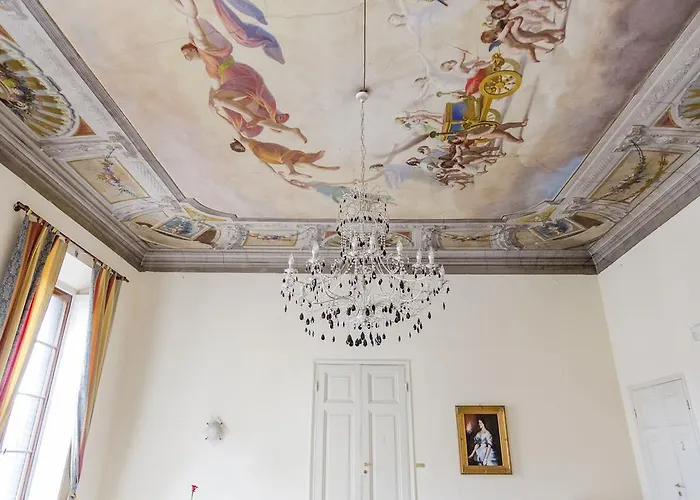 San Frediano Mansion
